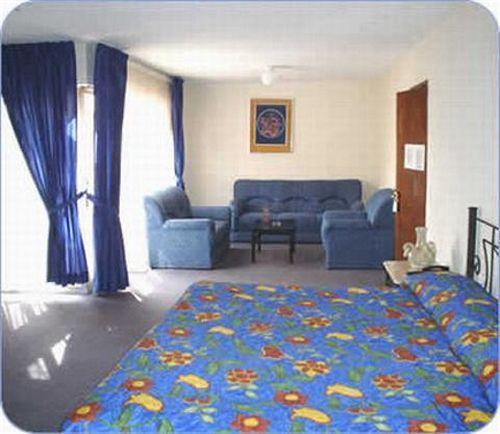Suites del Real Zapopan Exterior foto